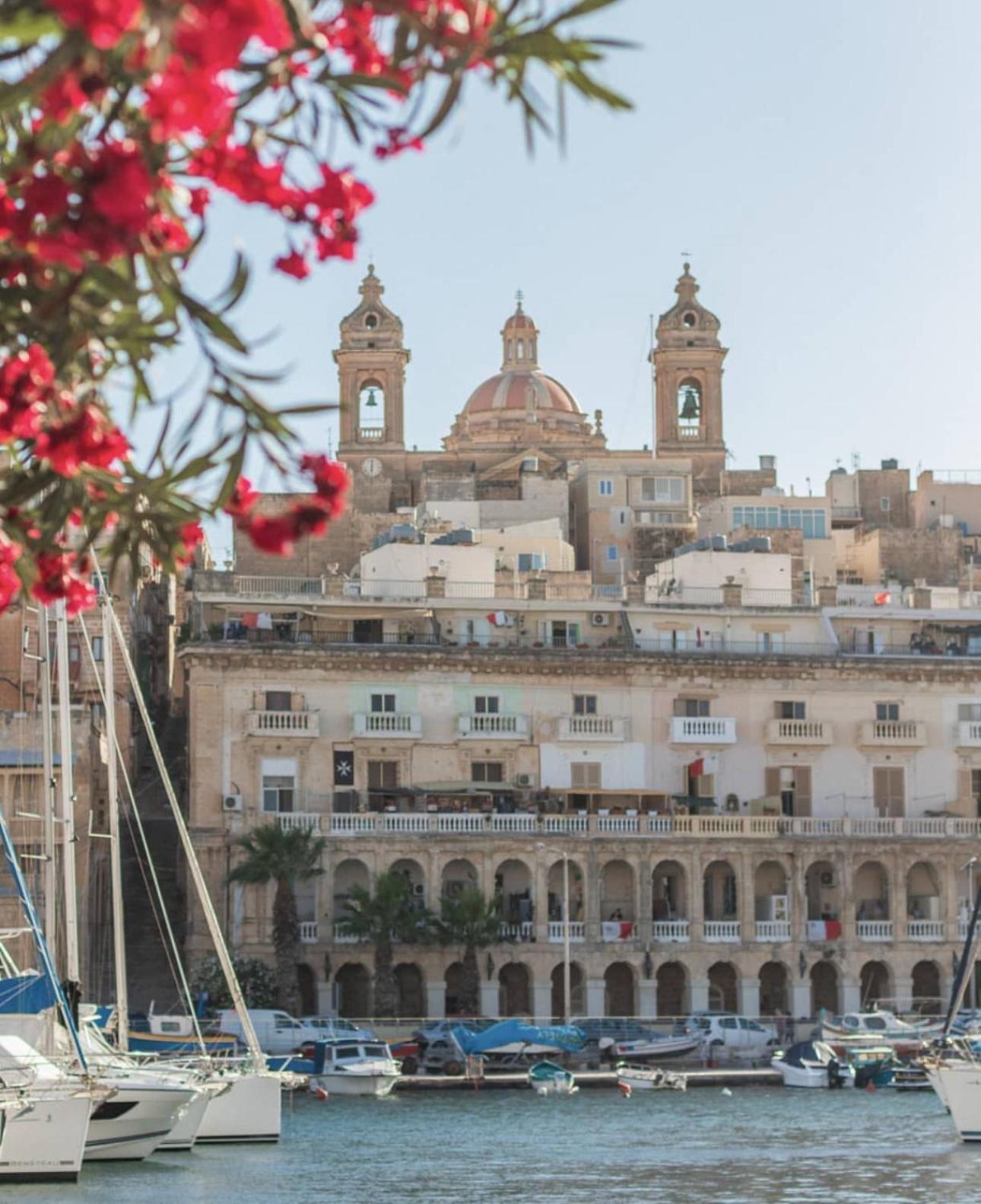Arcanum Apartment 1 Very Close To Seafront Bus Station And Ferry To Valletta Сенглеа Екстериор снимка